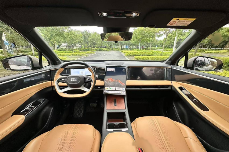 吉利银河 银河L7 2023款 1.5T 115km PLUS中控内饰7001