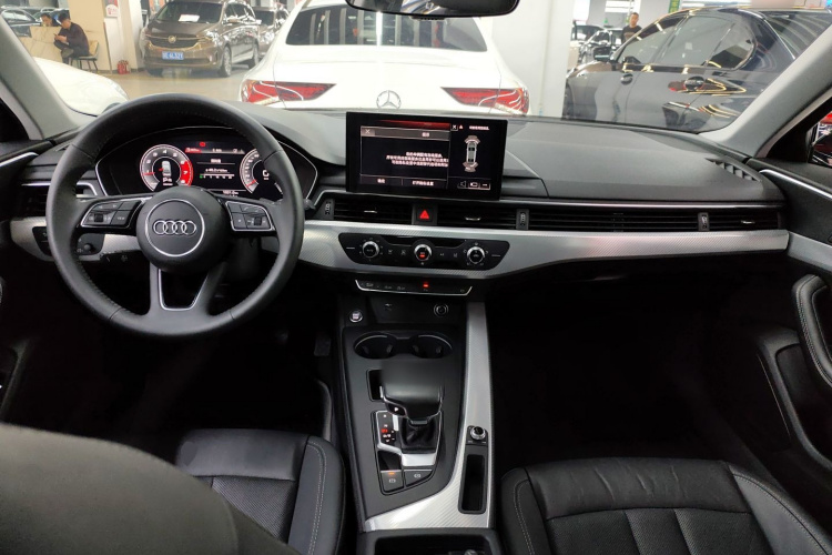 奥迪A4L 2020款 40 TFSI 时尚致雅型中控内饰12