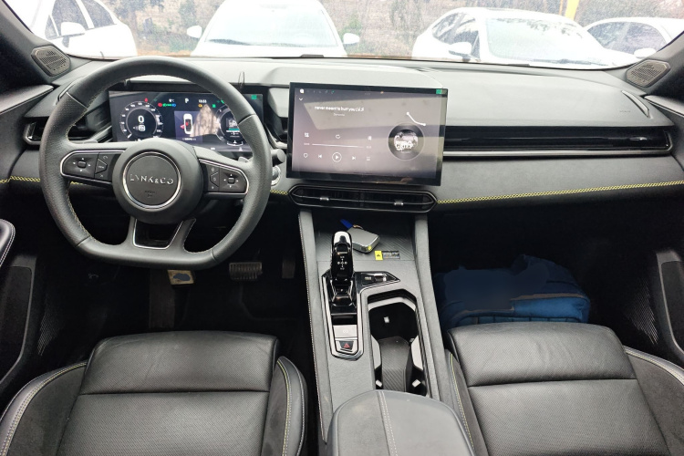 领克03 2023款 1.5TD DCT劲Pro中控内饰12