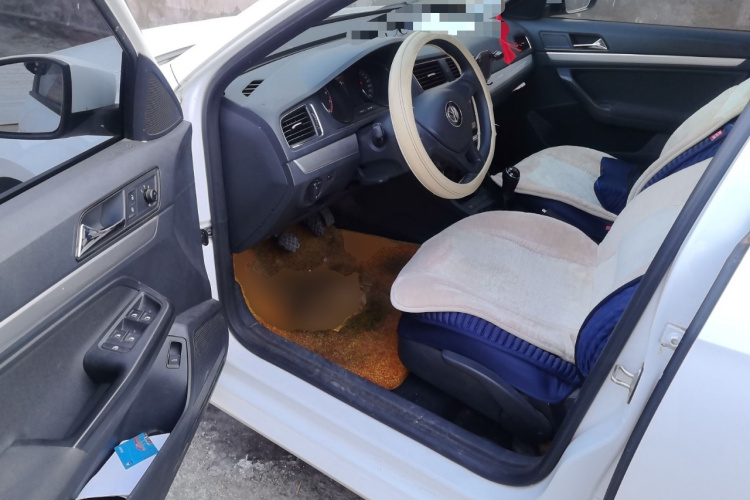 大众 朗逸 2015款 1.6L 手动风尚版中控内饰20