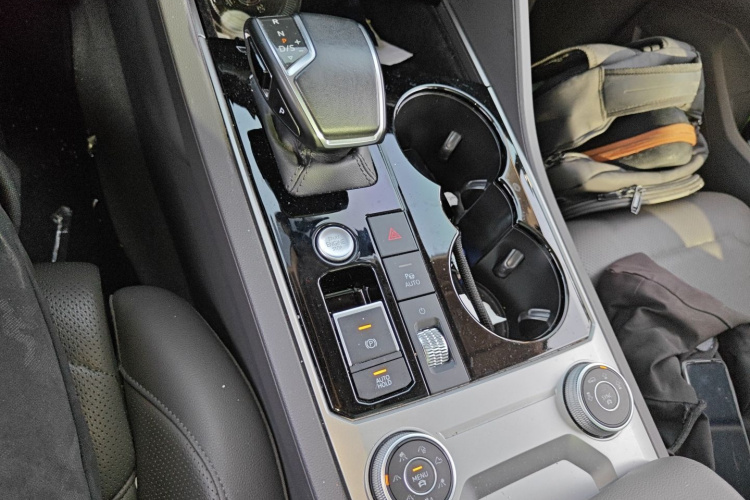 大众 途锐 2022款 3.0TSI 锐享版 曜黑运动套装局部细节18