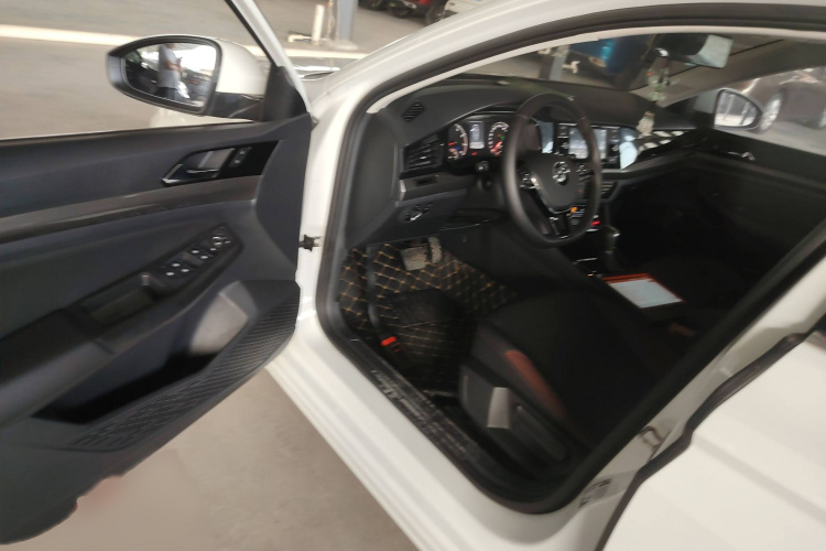 大众 宝来 2020款 1.5L 自动精英型中控内饰7003