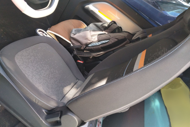 五菱汽车 宏光MINIEV 2020款 轻松款 磷酸铁锂中控内饰19