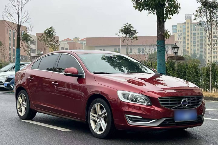 沃尔沃S60 2016款 S60L T5 智驭版车身外观6002