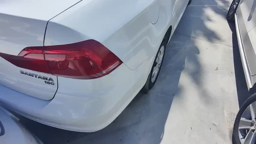 大众 桑塔纳 2016款 1.6L 手动风尚版实拍1