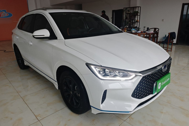 比亚迪e2 2021款 豪华型车身外观3