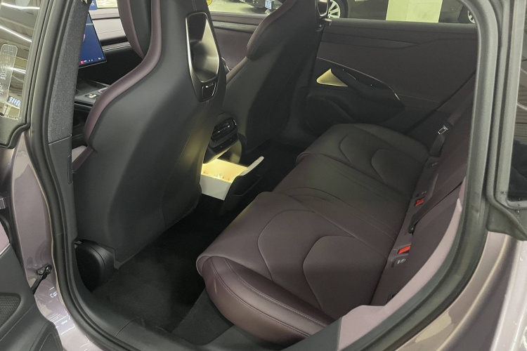 小米汽车 小米SU7 2024款 后驱长续航智驾版中控内饰7004