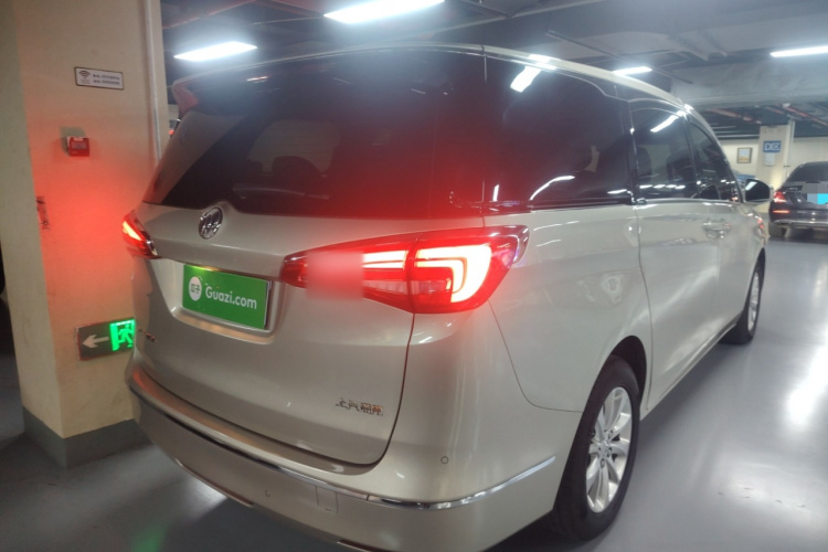 别克GL8 2017款 ES 28T 尊享型 国V车身外观7