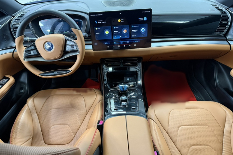 比亚迪 汉 2022款 DM-i 121KM 尊荣型中控内饰7004