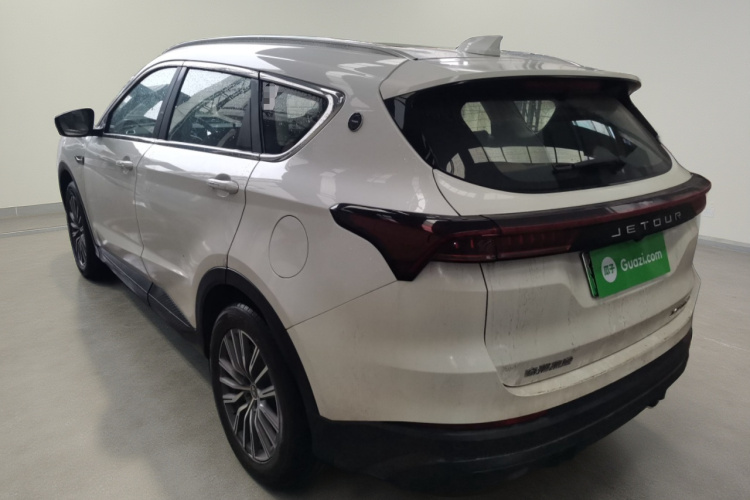 捷途X70 C-DM 2024款 远航版PRO 7座车身外观5