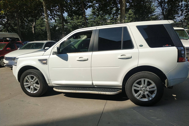 路虎 神行者2 2014款 2.0T Si4 SE汽油版车身外观6003