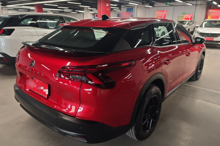 雪铁龙 凡尔赛C5 X 2025款 1.6T 海外版车身外观6003