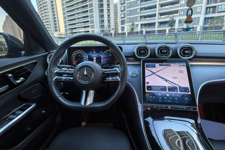 奔驰C级 2023款 改款 C 260 L 运动版中控内饰7008