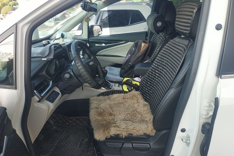 上汽大通MAXUS 大通G50 2023款 1.5T 手动畅游A局部细节19