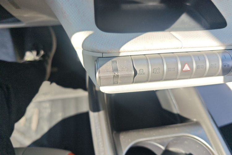比亚迪 海豚 2021款 405km 时尚版局部细节18