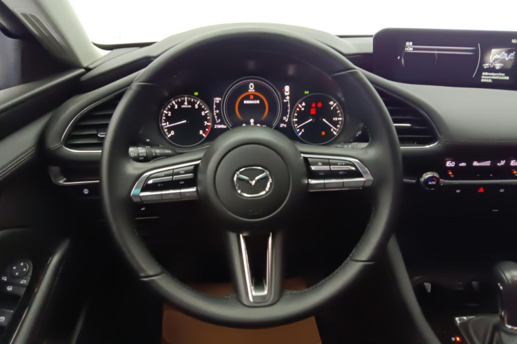 马自达3 昂克赛拉 2023款 2.0L 自动质臻版中控内饰13