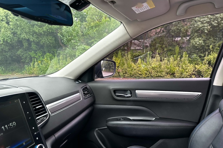 雷诺 科雷傲 2018款 2.0L 两驱豪华版局部细节9004