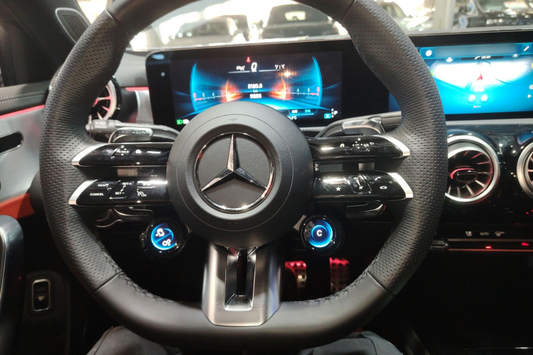 奔驰A级AMG 2024款 改款 AMG A 35 L 4MATIC局部细节13