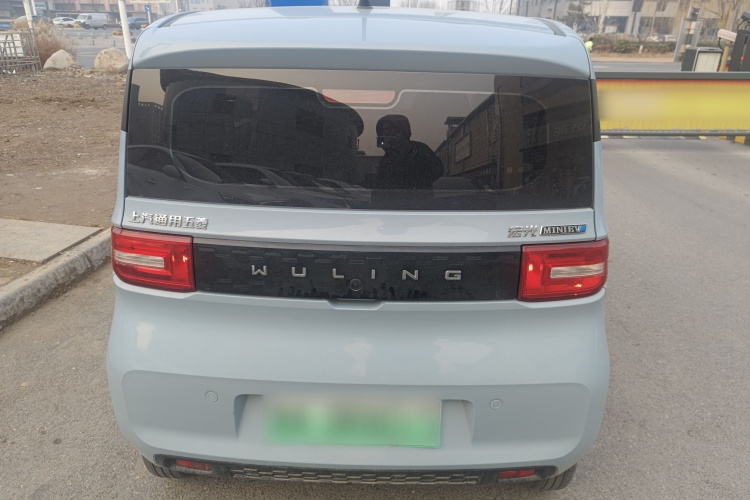 五菱汽车 宏光MINIEV 2020款 悦享款 磷酸铁锂车身外观6