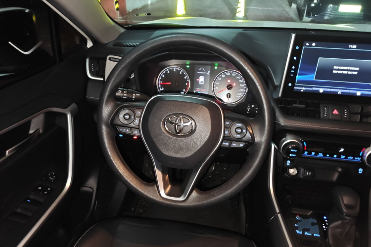 丰田 威兰达 2020款 2.0L CVT四驱豪华版中控内饰13