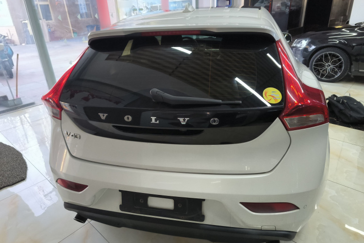 沃尔沃V40 2015款 1.6T 智雅版车身外观6