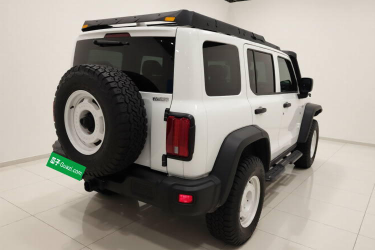 坦克300 2023款 2.0T 铁骑02车身外观7