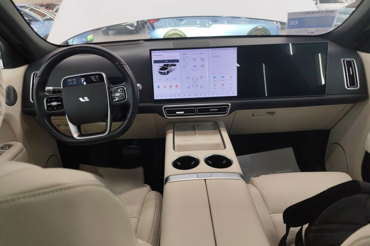 理想汽车 理想L7 2024款 MAX中控内饰7002