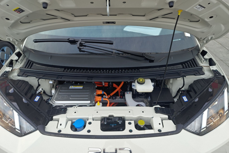 比亚迪 海鸥 2025款 智驾版 305km 活力版机舱底盘24