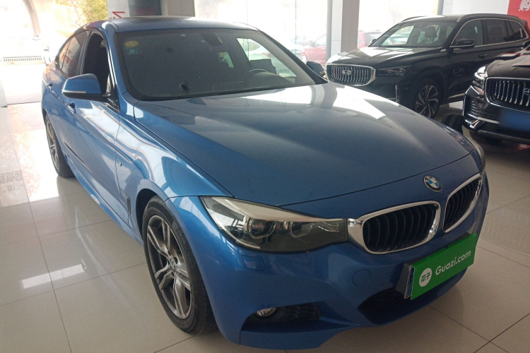 宝马3系GT 2017款 320i M运动型车身外观3