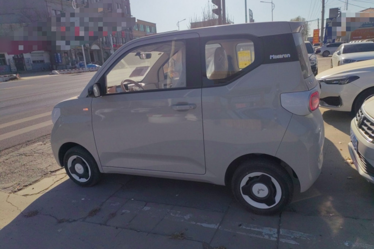 五菱汽车 宏光MINIEV 2024款 第三代 215km 青春版车身外观4