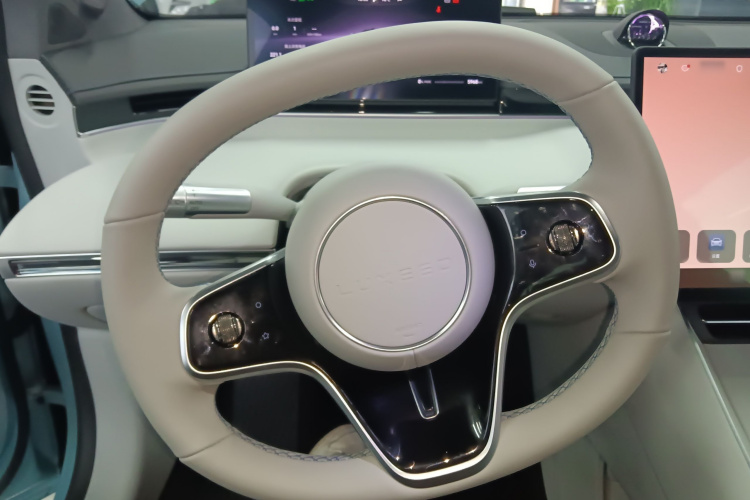 鸿蒙智行 智界S7 2024款 Max 后驱长航智驾版局部细节13