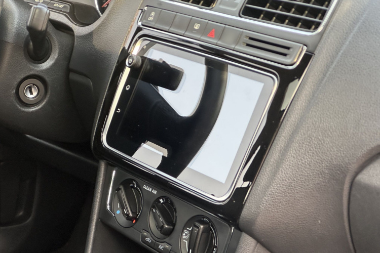 大众 Polo 2018款 1.5L 自动安享型中控内饰7015