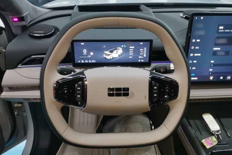 吉利银河 银河星耀8 2025款 130km EM-i 旗舰版中控内饰13