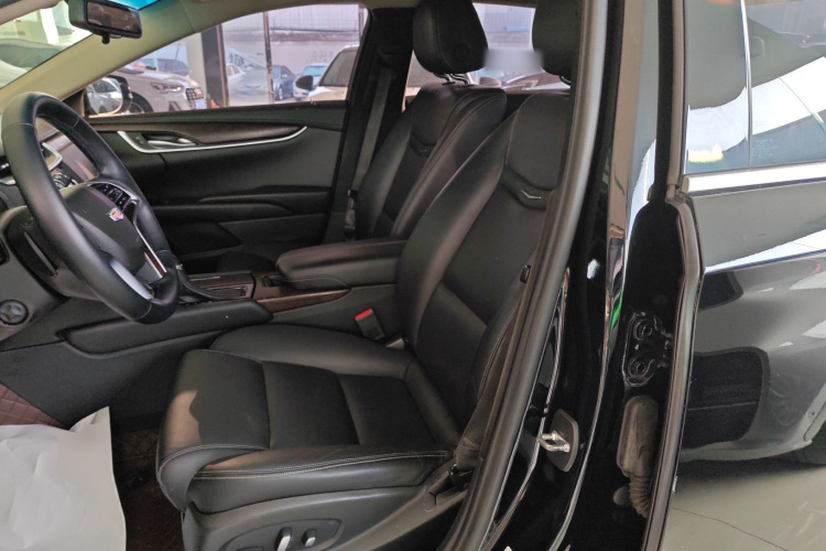 凯迪拉克XTS 2018款 28T 精英型中控内饰19