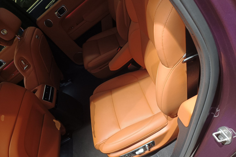 理想汽车 理想L9 2022款 Max中控内饰21