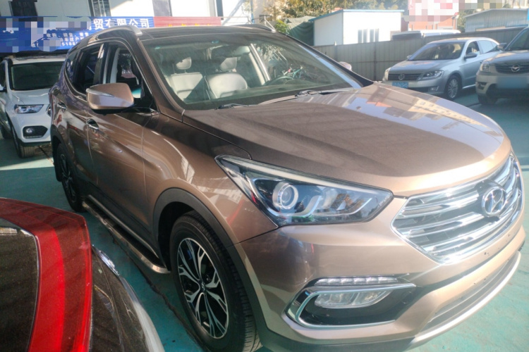 现代 胜达 2017款 2.0T 自动四驱智能型 7座车身外观3