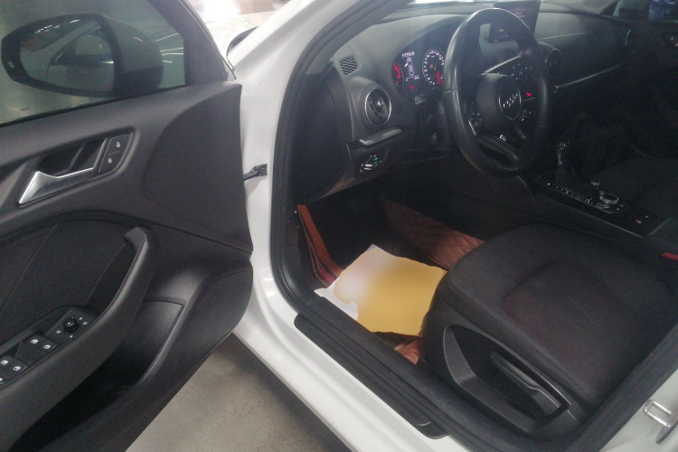 奥迪A3 2020款 改款 Limousine 35 TFSI 进取型 国VI中控内饰7003