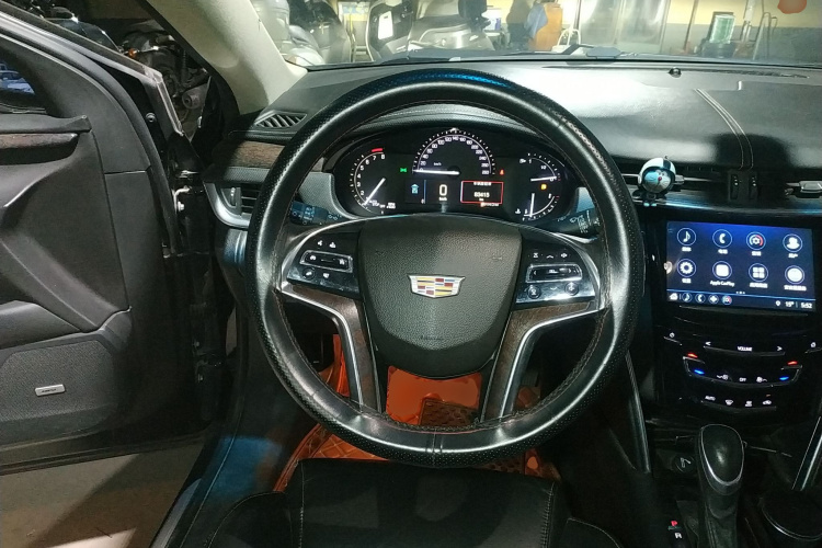 凯迪拉克XTS 2018款 28T 精英型中控内饰13