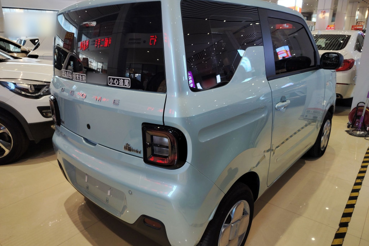 吉利银河 2023款 熊猫mini 200km 耐力熊车身外观6005