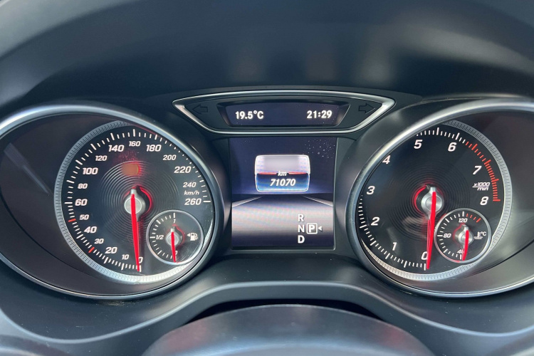 奔驰CLA 2019款 CLA 200 时尚型局部细节14