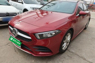 奔驰A级 2021款 A 200 L 运动轿车时尚型