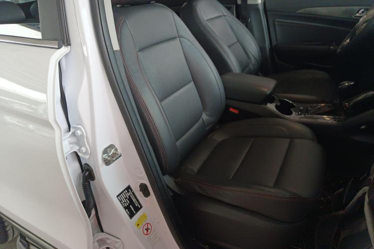 长安CS75 2017款 尚酷版 1.5T 自动锋享型局部细节41