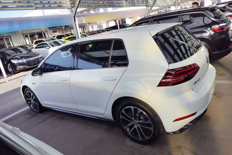 大众 高尔夫 2018款 280TSI 自动R-Line型车身外观4