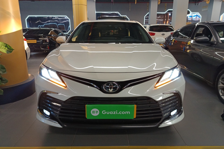 丰田 凯美瑞 2021款 2.0G 豪华版车身外观2