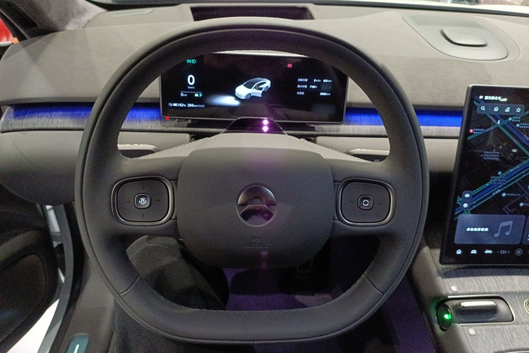 蔚来ET7 2024款 75kWh 行政版中控内饰13