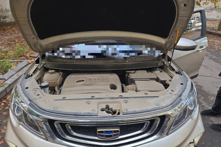 吉利汽车 远景X3 2017款 1.5L 手动尊贵型局部细节24