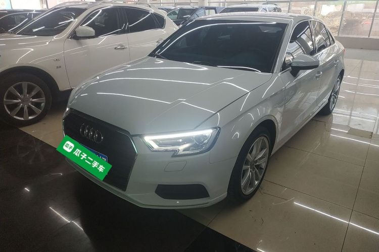 奥迪A3 2018款 30周年年型 Limousine 35 TFSI 进取型车身外观1