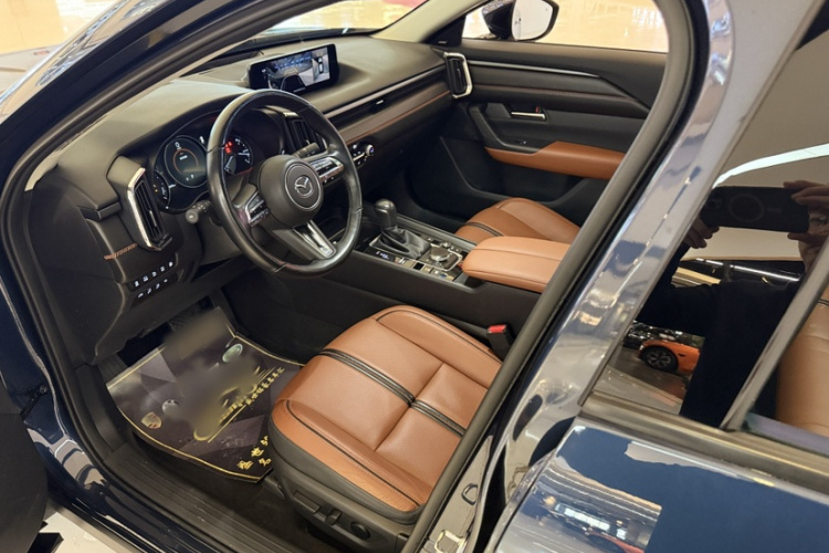 马自达CX-50行也 2023款 2.5L HEV 四驱尊行版中控内饰7007