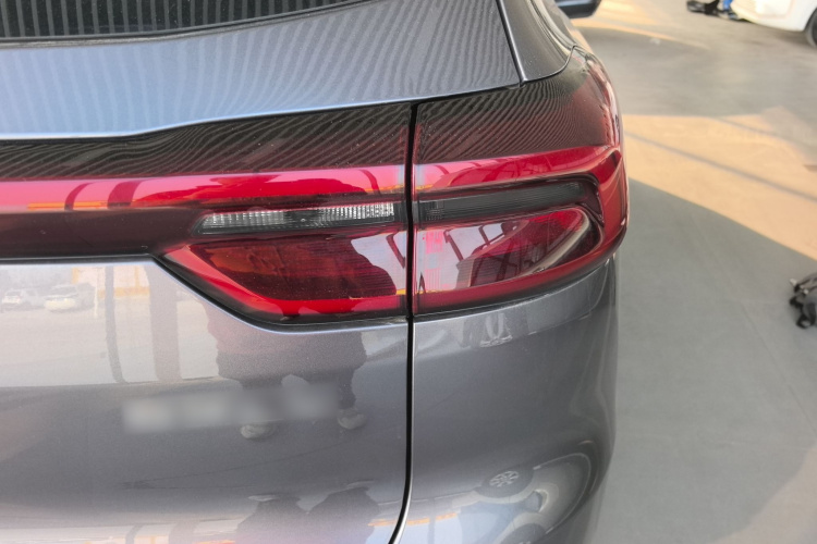 奇瑞 瑞虎7 2023款 超能版 1.5T CVT超能卫士车身外观9