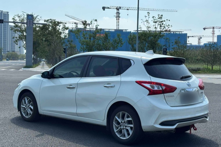 日产 骐达TIIDA 2024款 1.6L CVT智行版车身外观6010